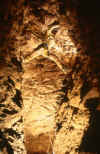 85_36_between_big_chambs.jpg (112219 bytes)